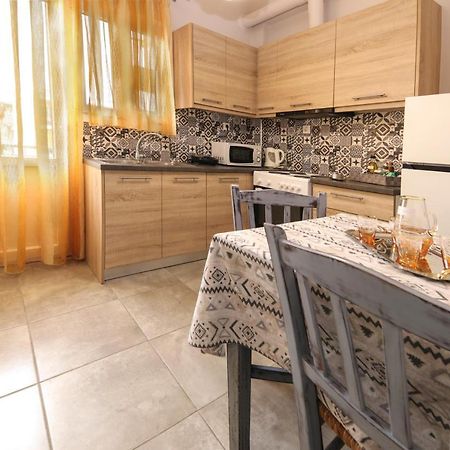 Stay Here - Διαμέρισμα Στο Κέντρο Του Βόλου Volos Eksteriør billede